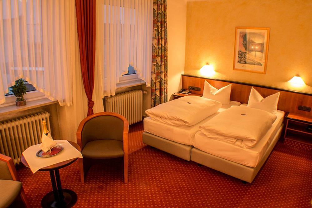 Garni Hotel Schmaus Viechtach Buitenkant foto