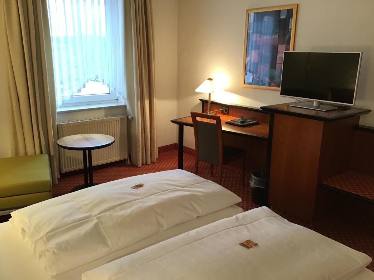 Garni Hotel Schmaus Viechtach Buitenkant foto
